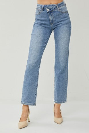 HIGH RISE CROSSOVER STRAIGHT JEANS